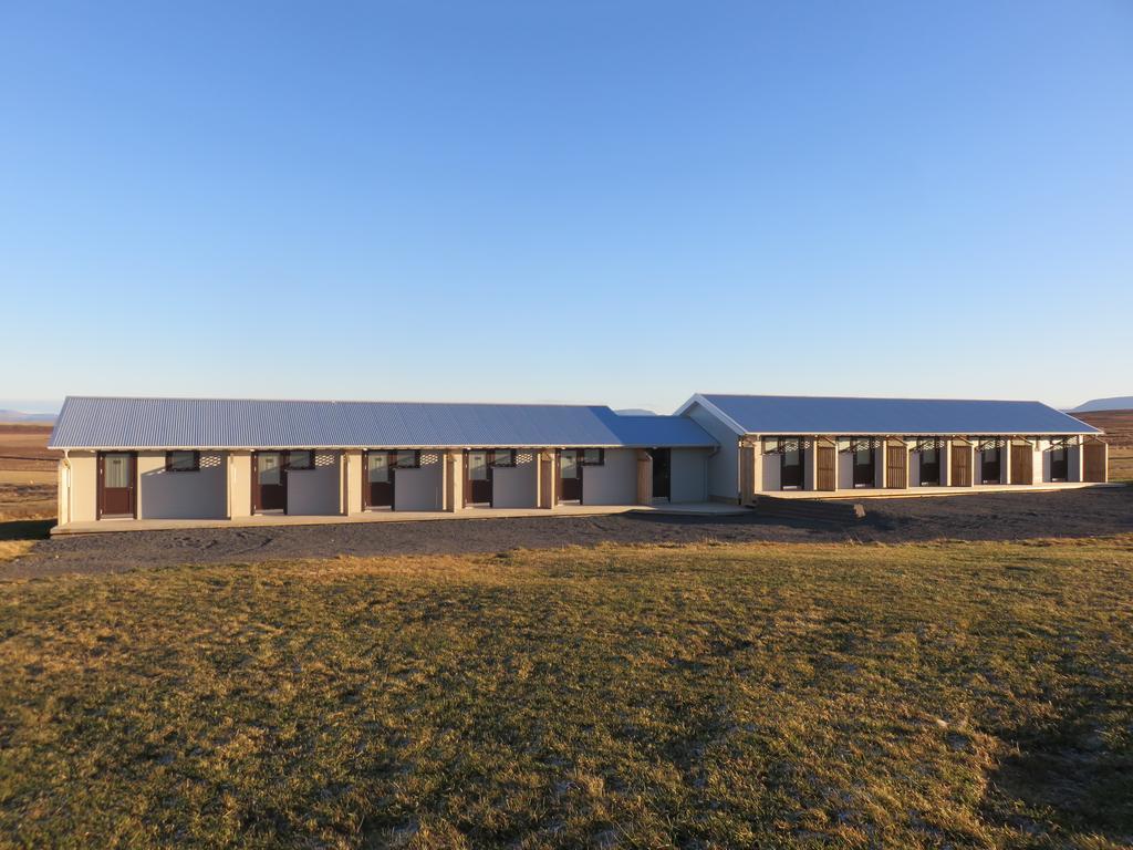 Guesthouse Stong And Cottages Exterior photo